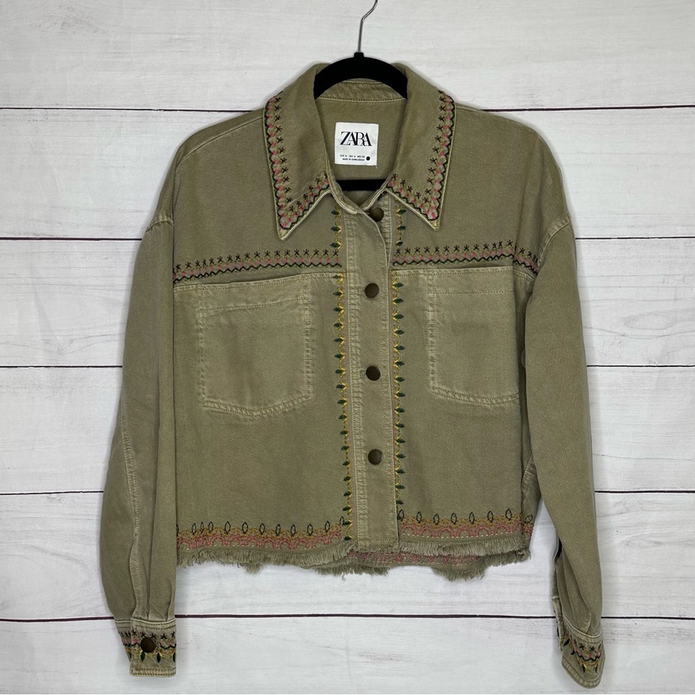 Zara Embroidered Cropped Denim Jacket Size M